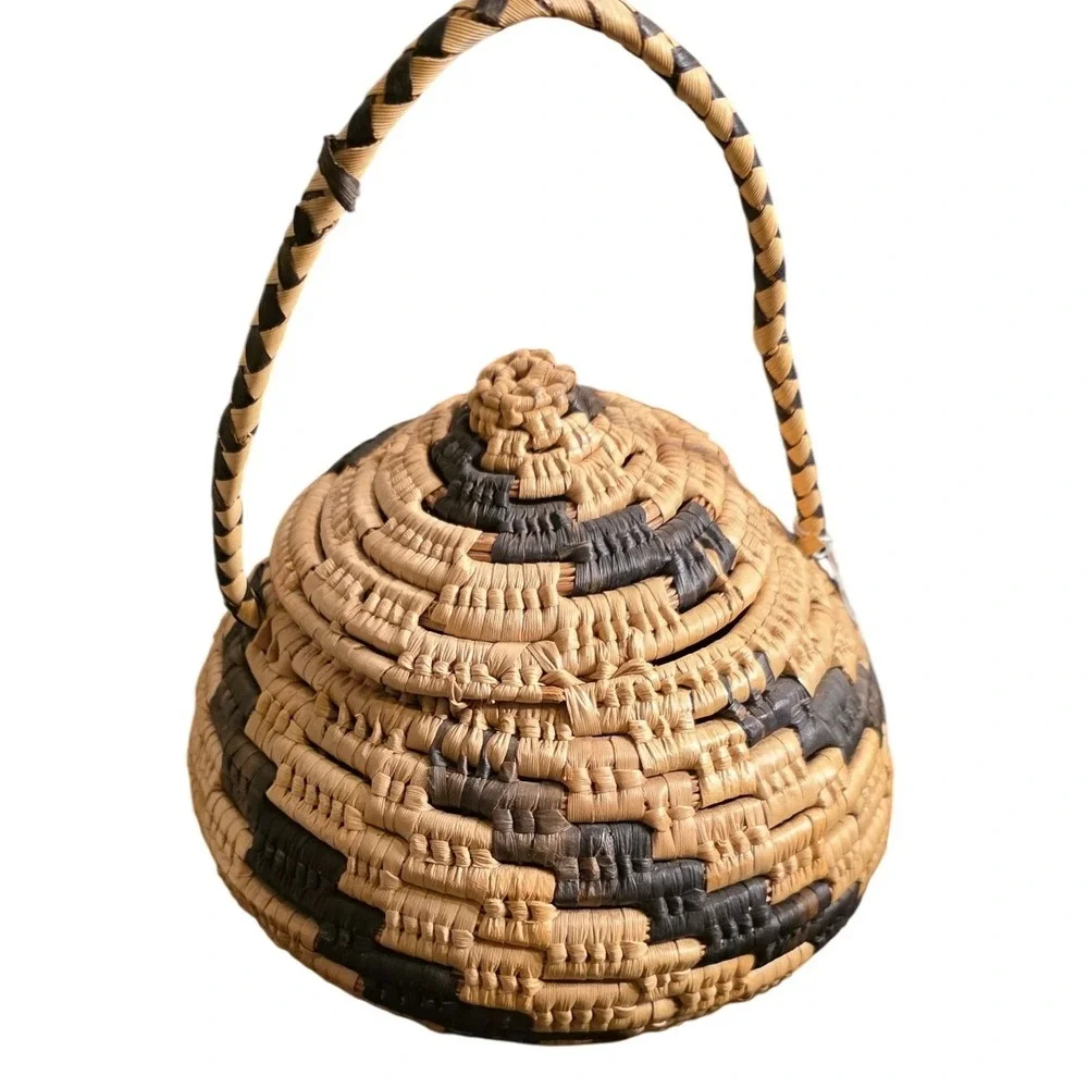 Sweetgrass Basket Tan Black Woven Straw Globe Lid Small